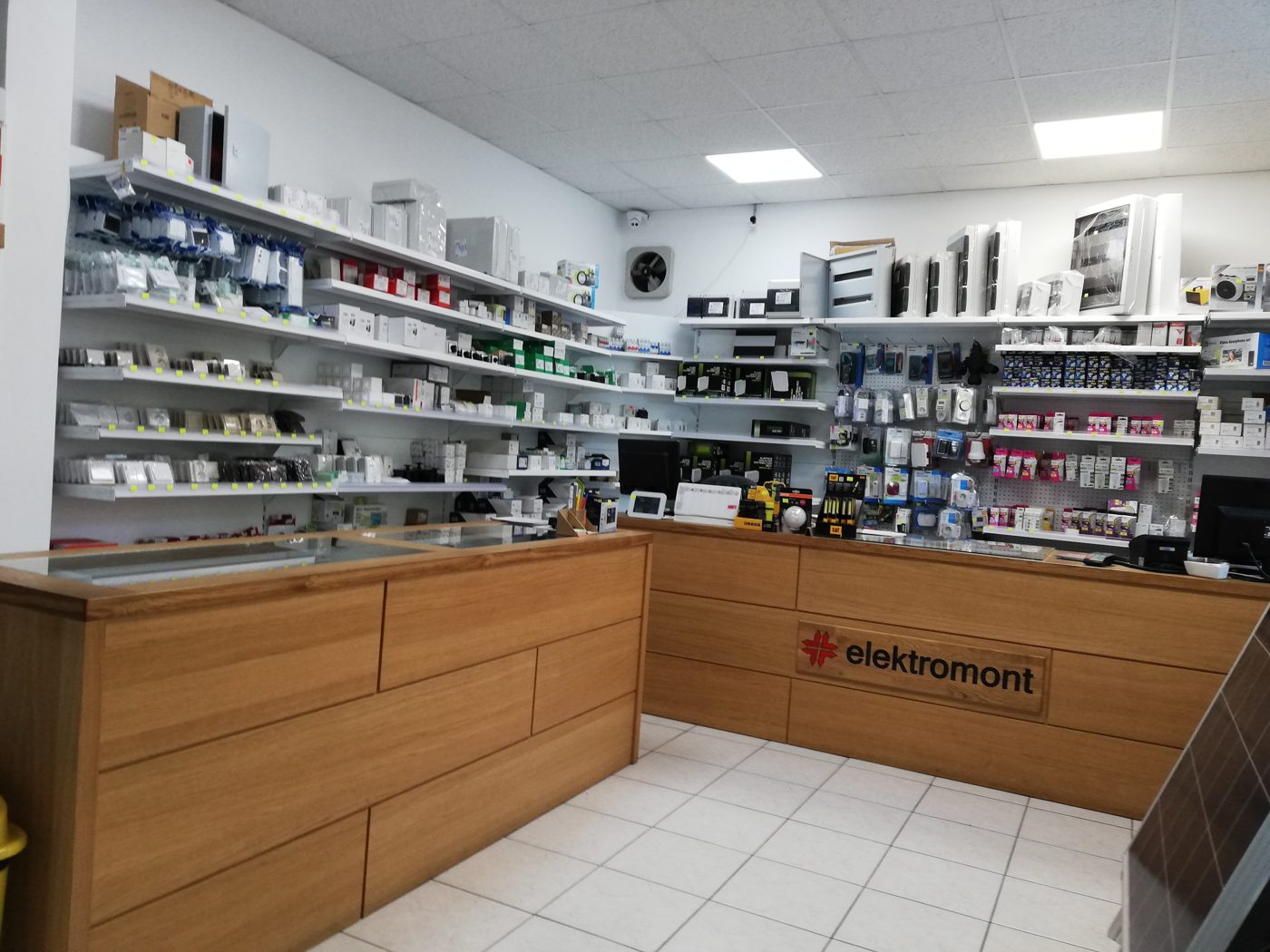 Predajňa elektromateriálu Topoľčany 5