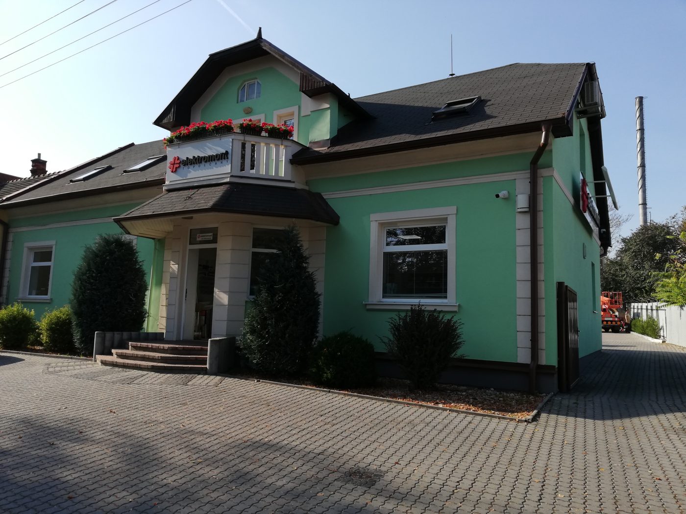 Predajňa elektromateriálu Topoľčany 1